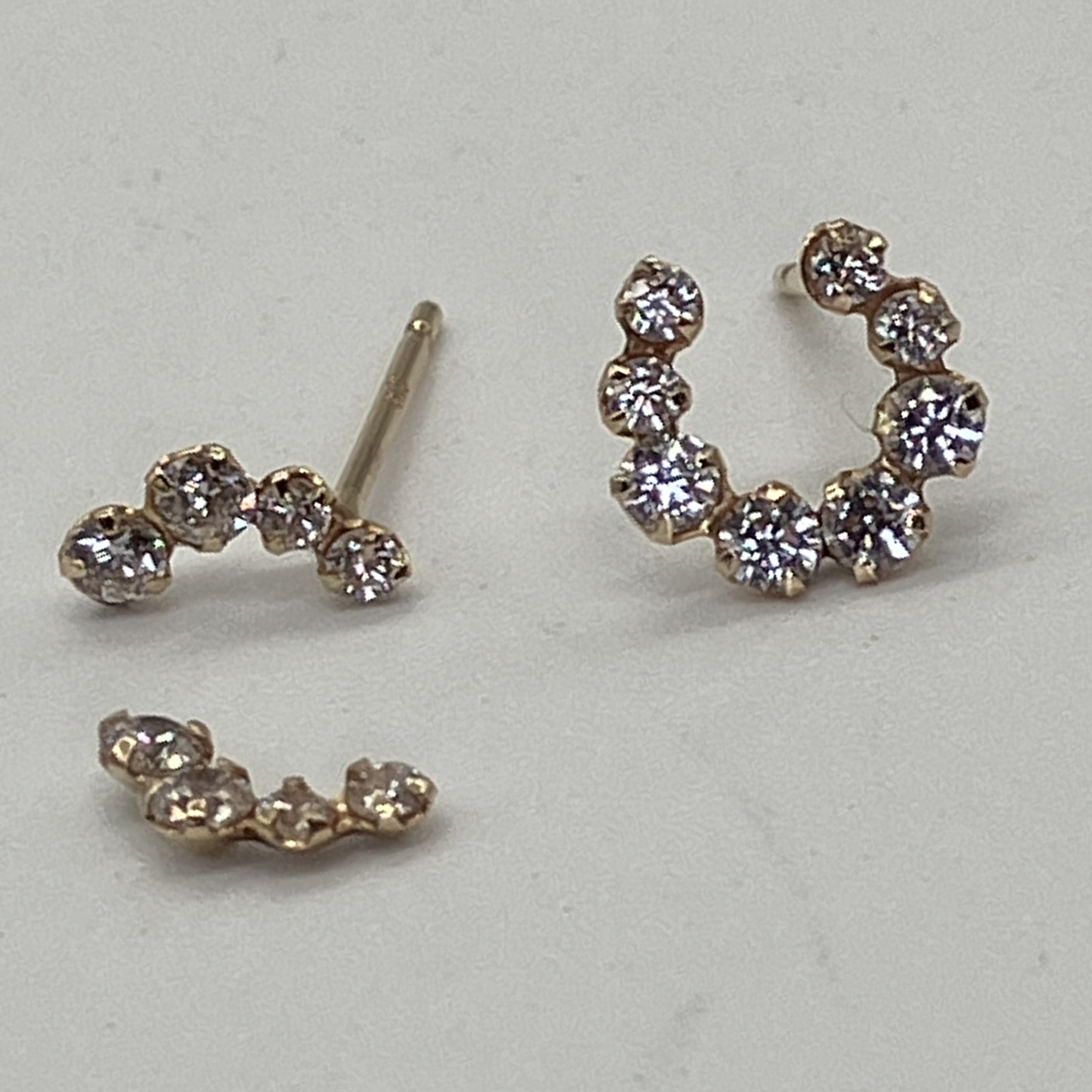 ピアス